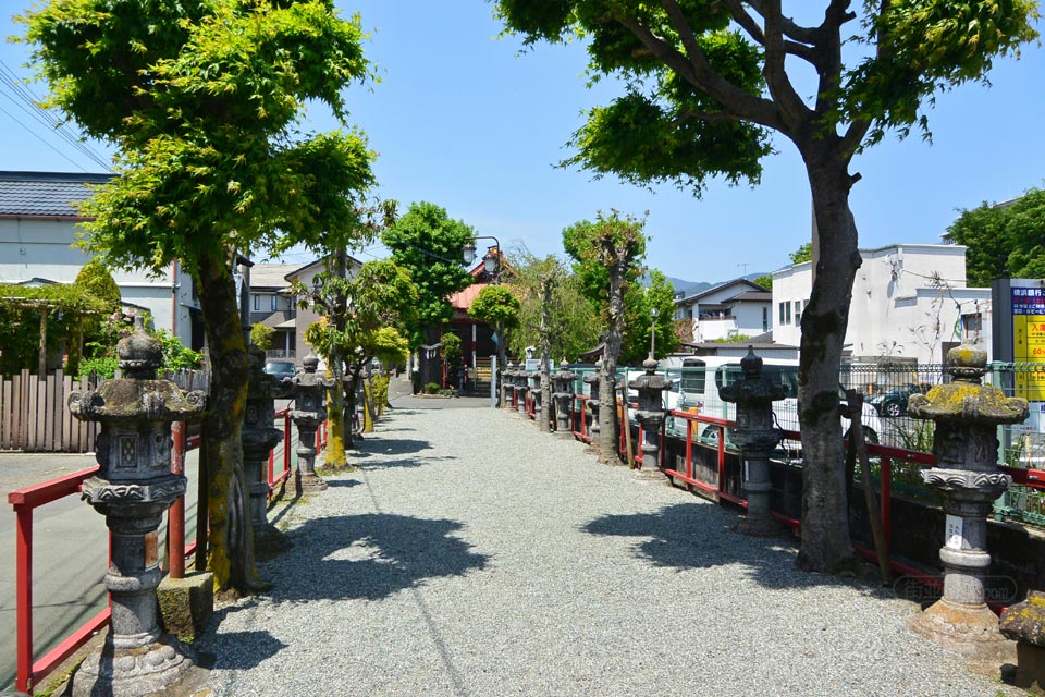 白雲山上宿観音堂