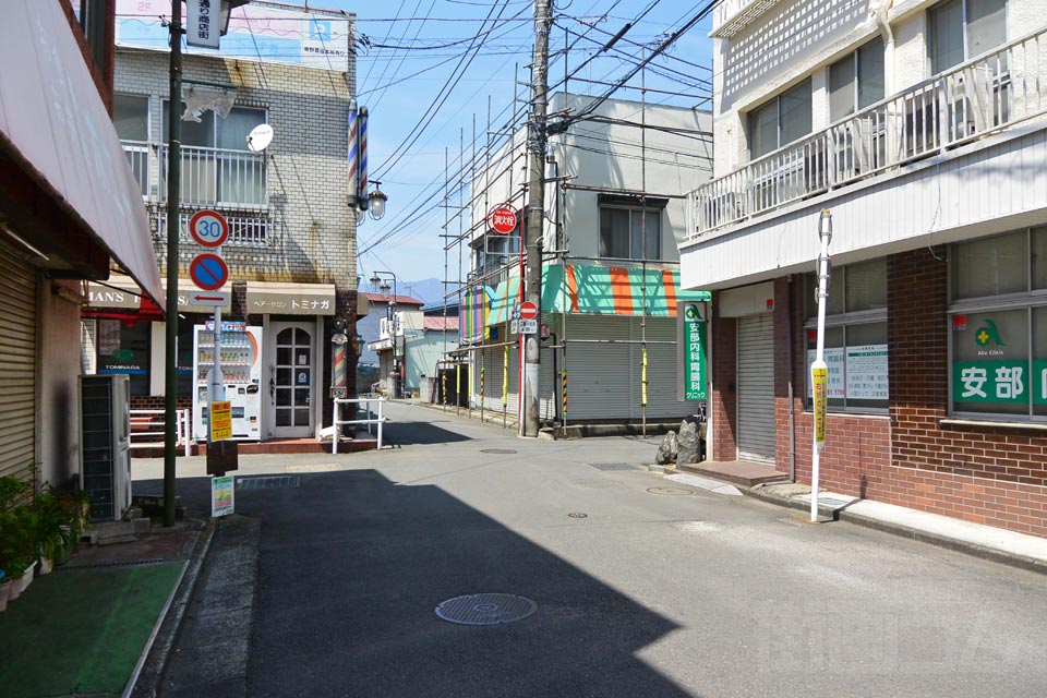 ひがしみち