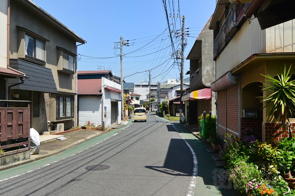 秦野市寿町