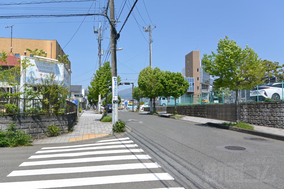 秦野市尾尻