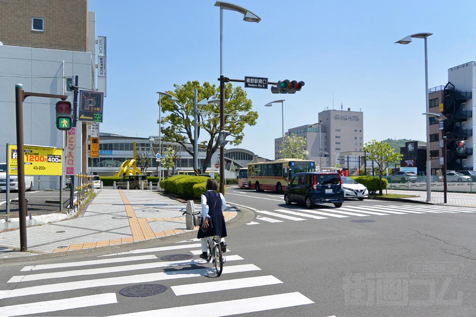秦野駅南口交差点