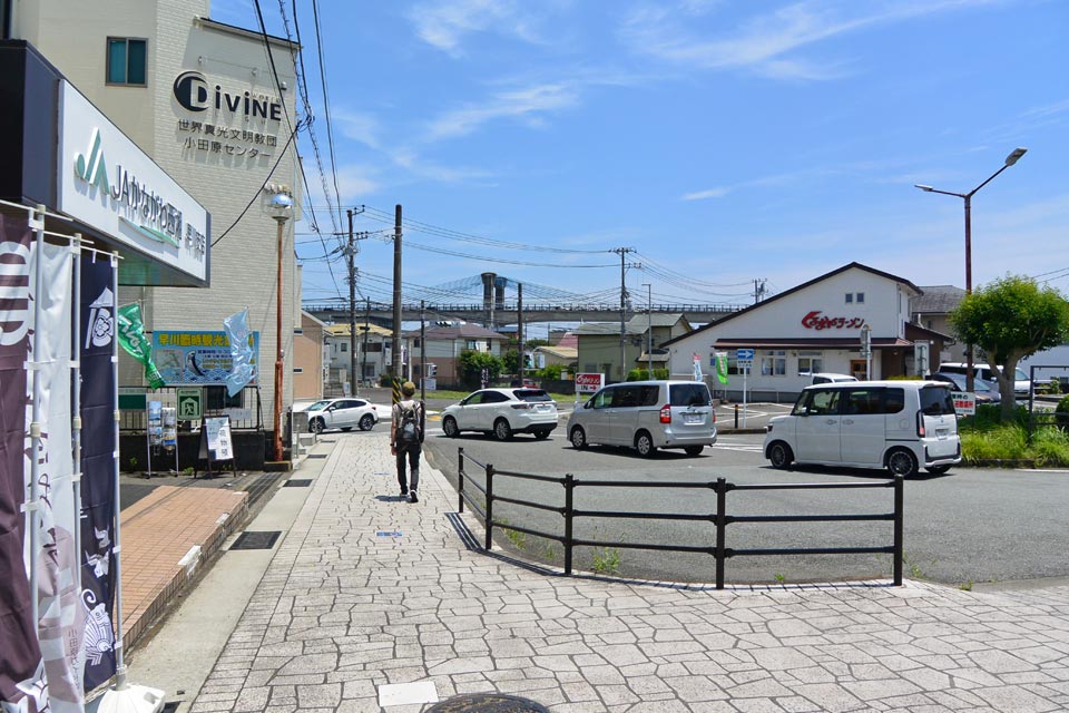 JR早川駅前