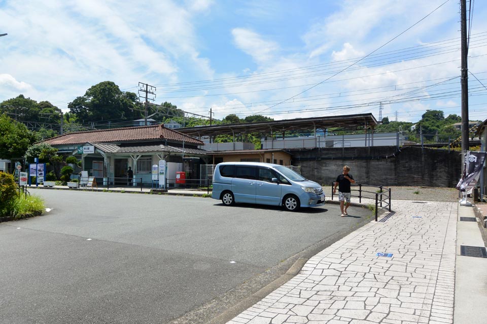 JR早川駅前