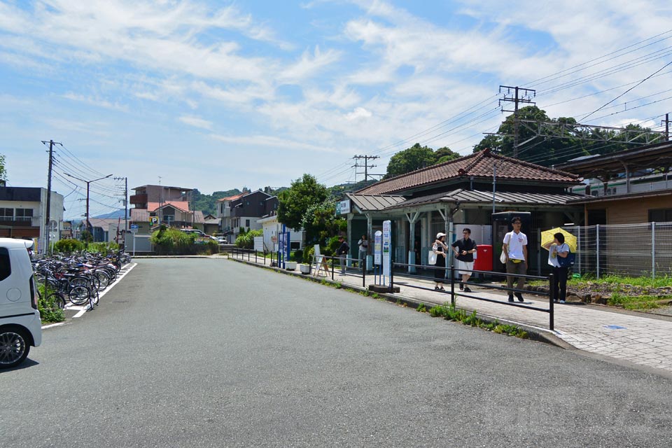 JR早川駅前