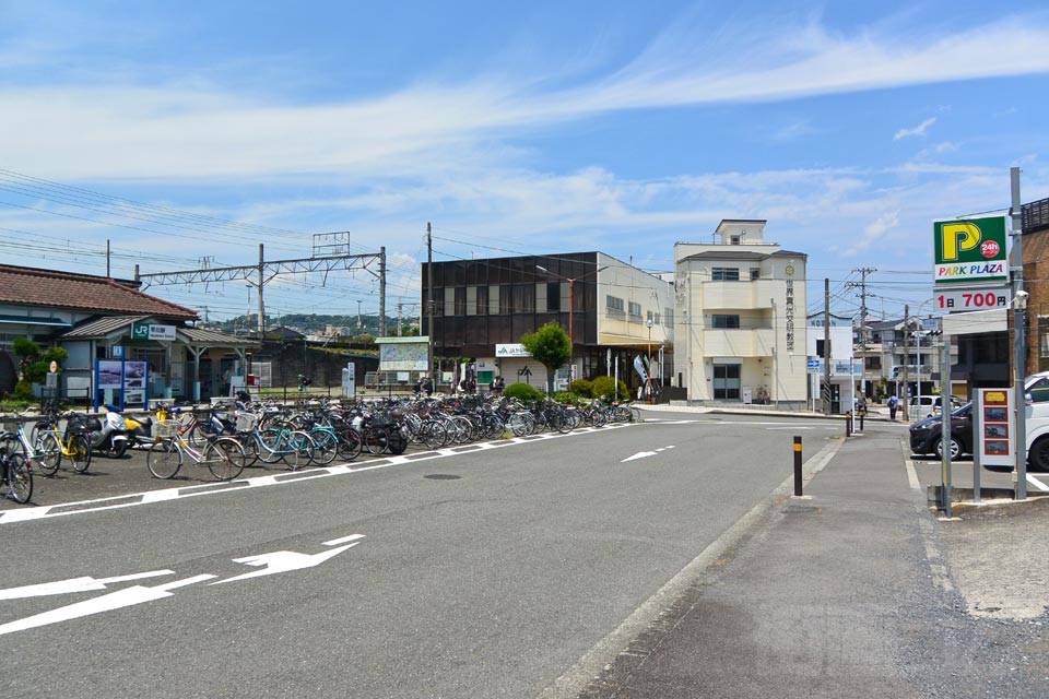 JR早川駅前