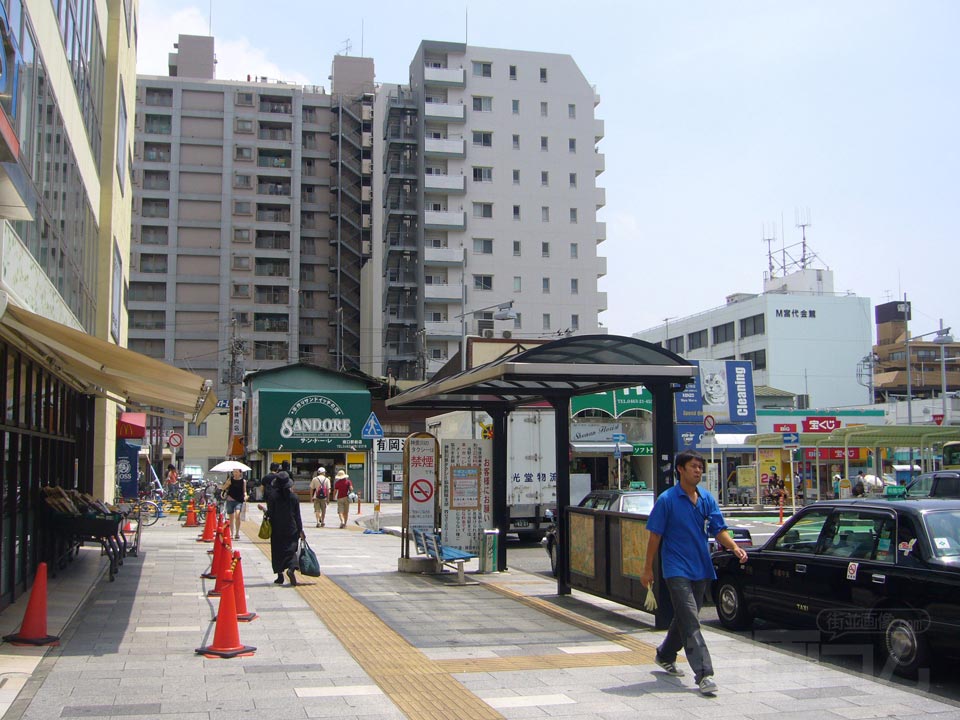 JR平塚駅南口前