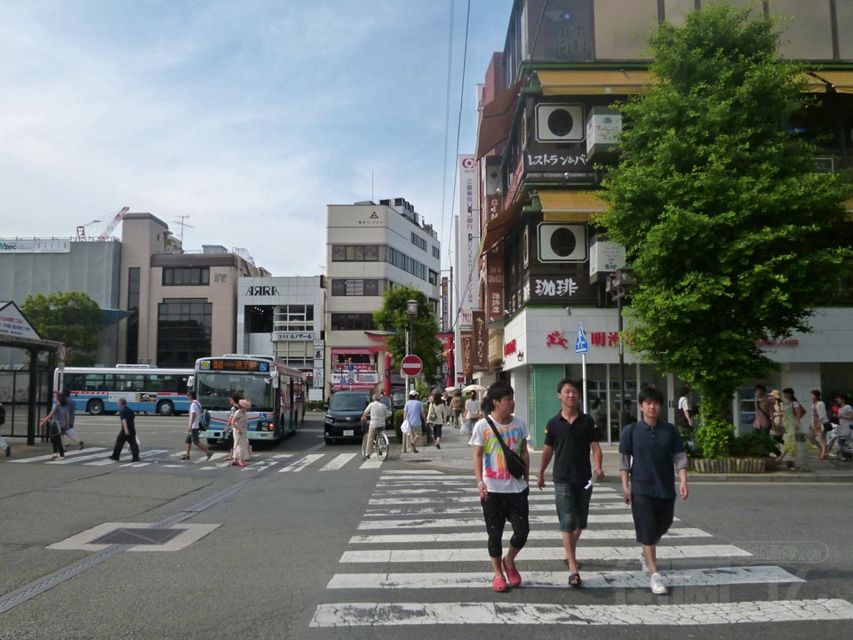 JR鎌倉駅東口前