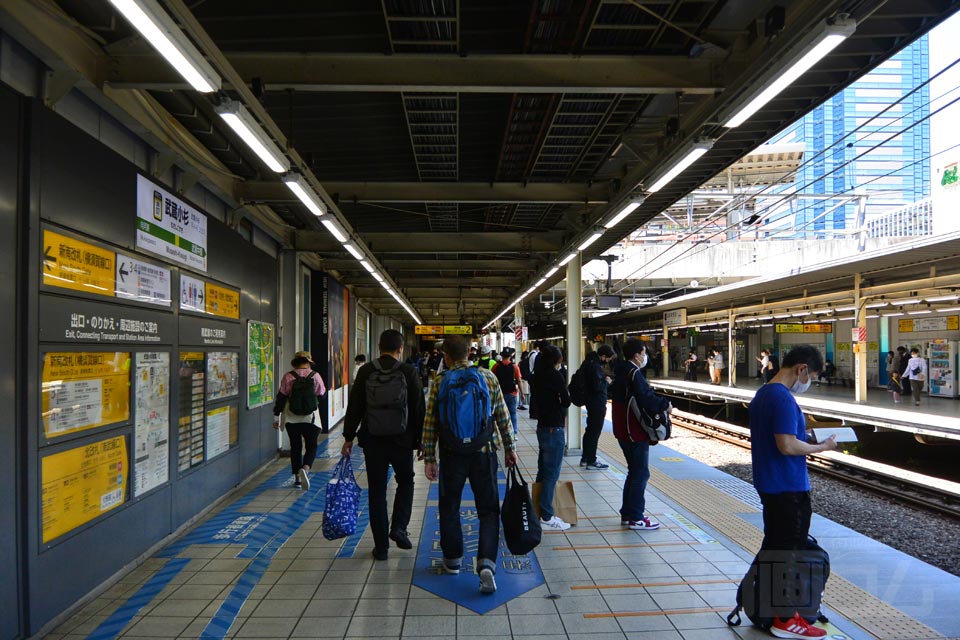 JR武蔵小杉駅ホーム(JR南武線)