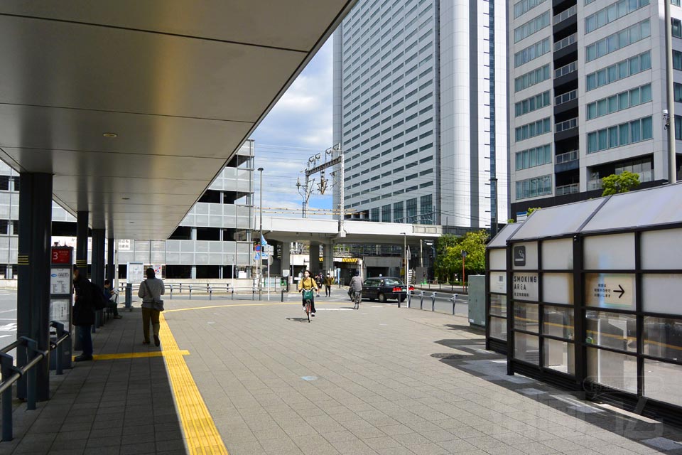 JR武蔵小杉駅横須賀線口前