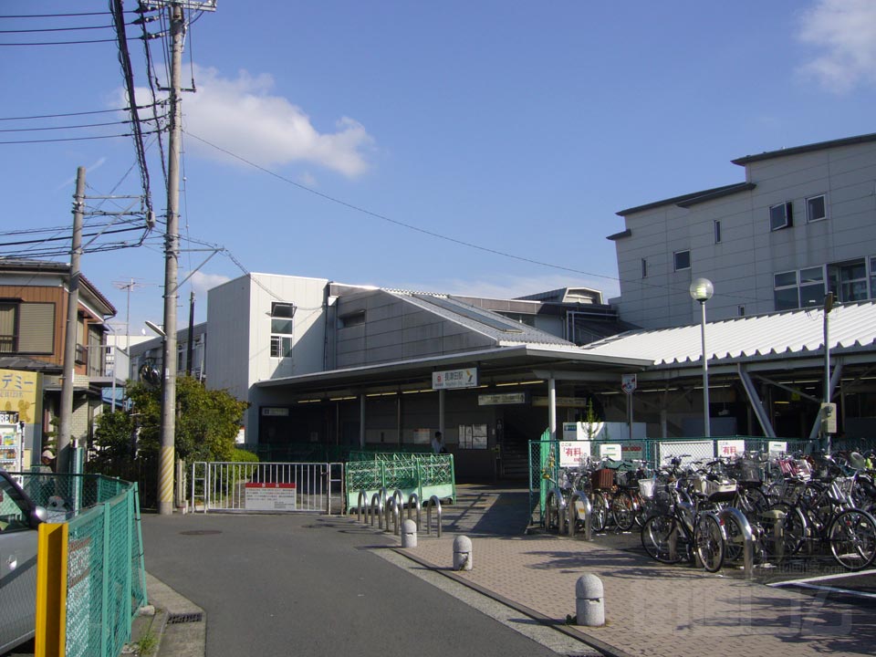 長津田駅西口