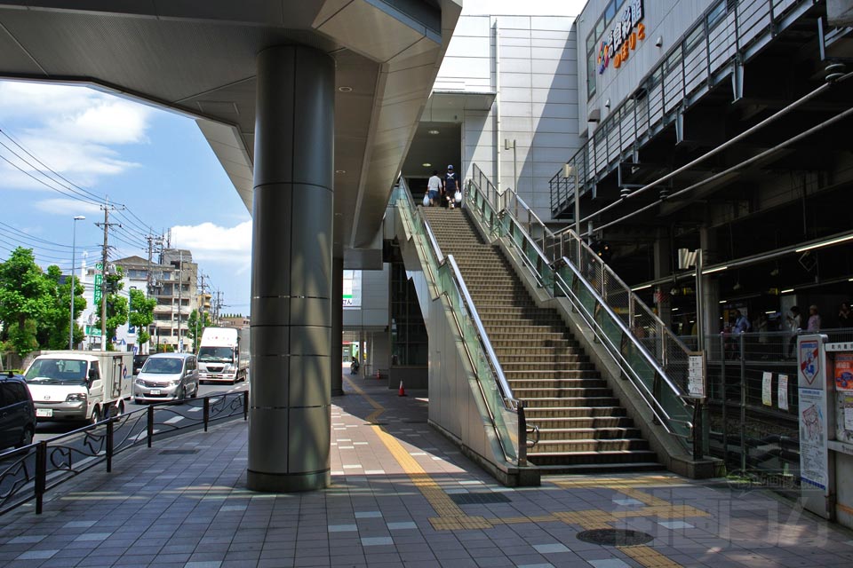 JR登戸駅多摩川口前