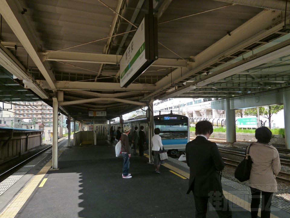 JR新子安駅ホーム