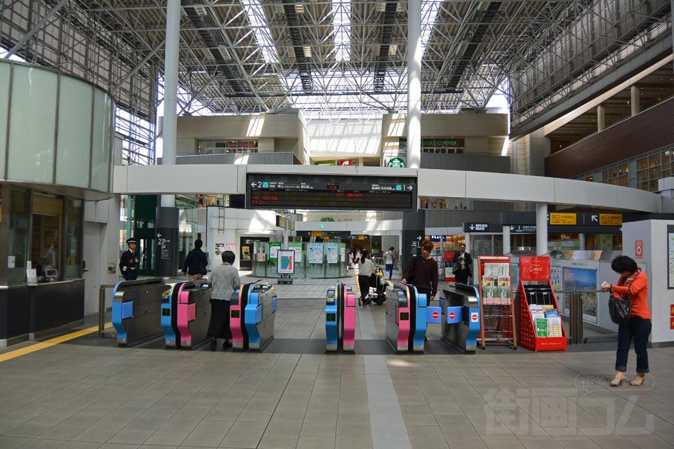 東急たまプラーザ駅中央改札口