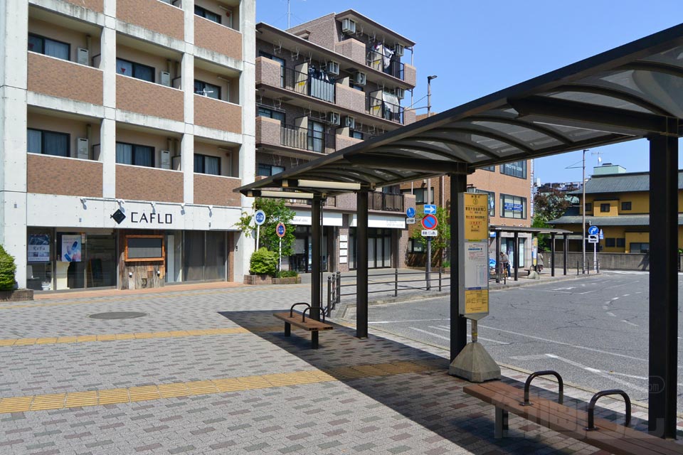 東海大学前駅南口バス停