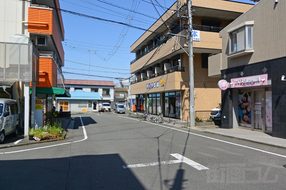 東海大学駅前商店街