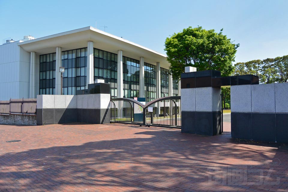 東海大学 湘南キャンパス東門