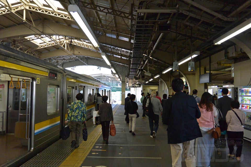 JR鶴見駅ホーム(JR鶴見線)