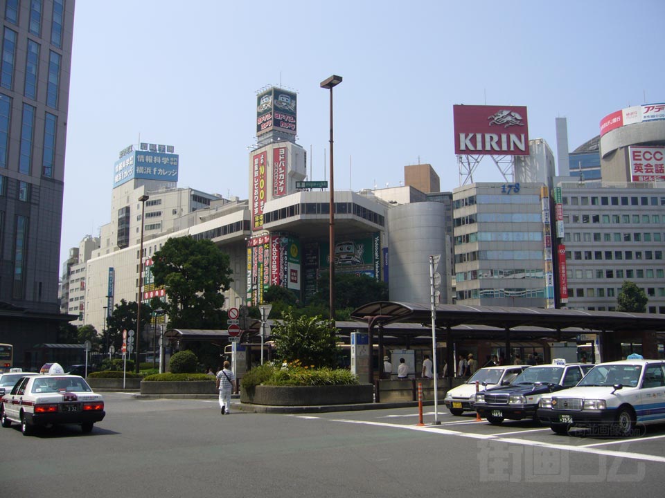 JR横浜駅西口