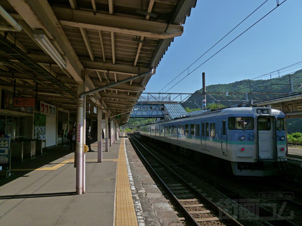 JR妙高高原駅ホーム(信越本線)