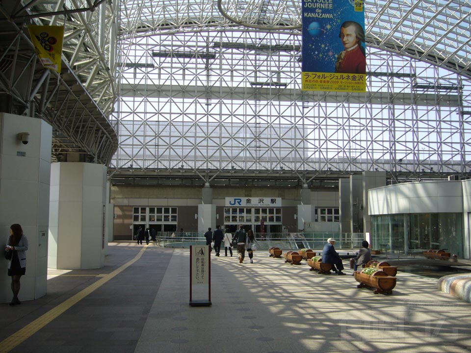 JR金沢駅東口
