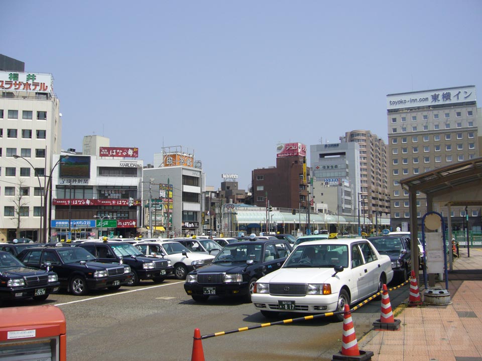 JR福井駅西口前