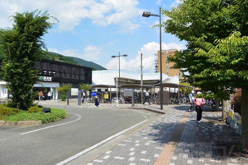 JR酒折駅南口前