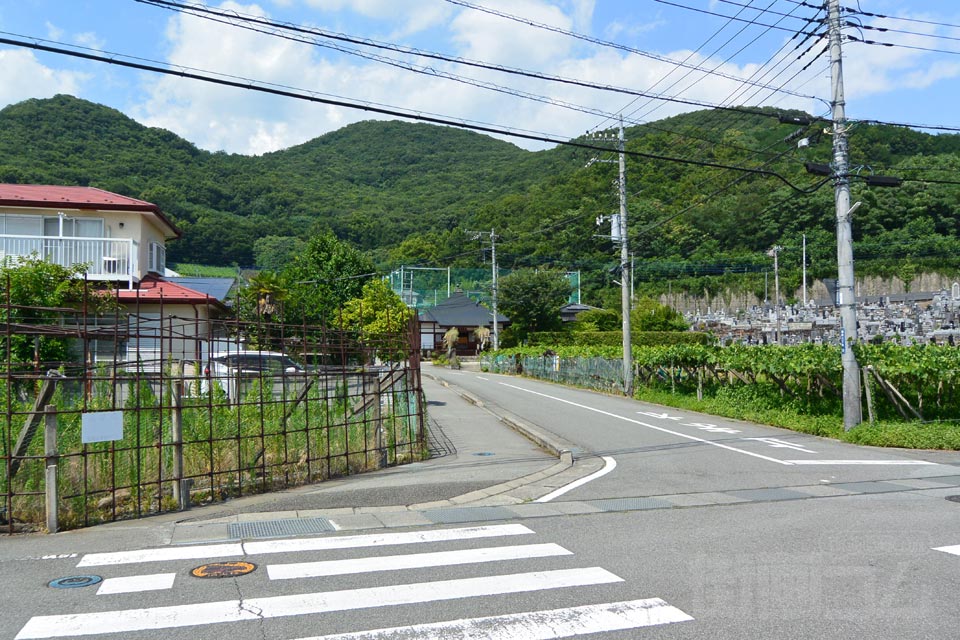 JR酒折駅北口前