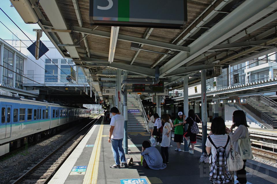 JR松本駅ホーム(篠ノ井線・大糸線)写真画像