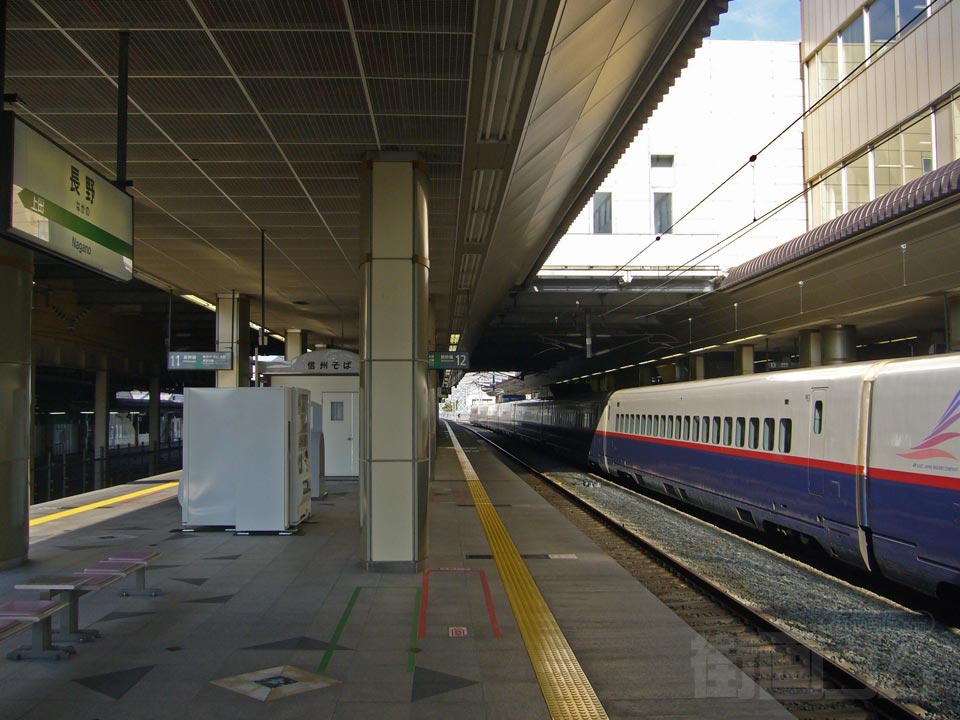 JR長野駅ホーム(新幹線)写真画像