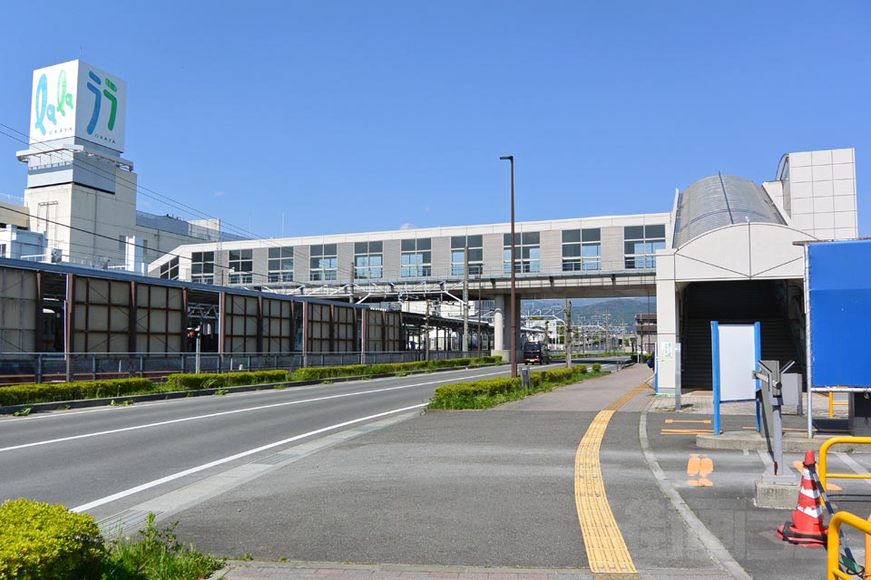 JR岡谷駅南側