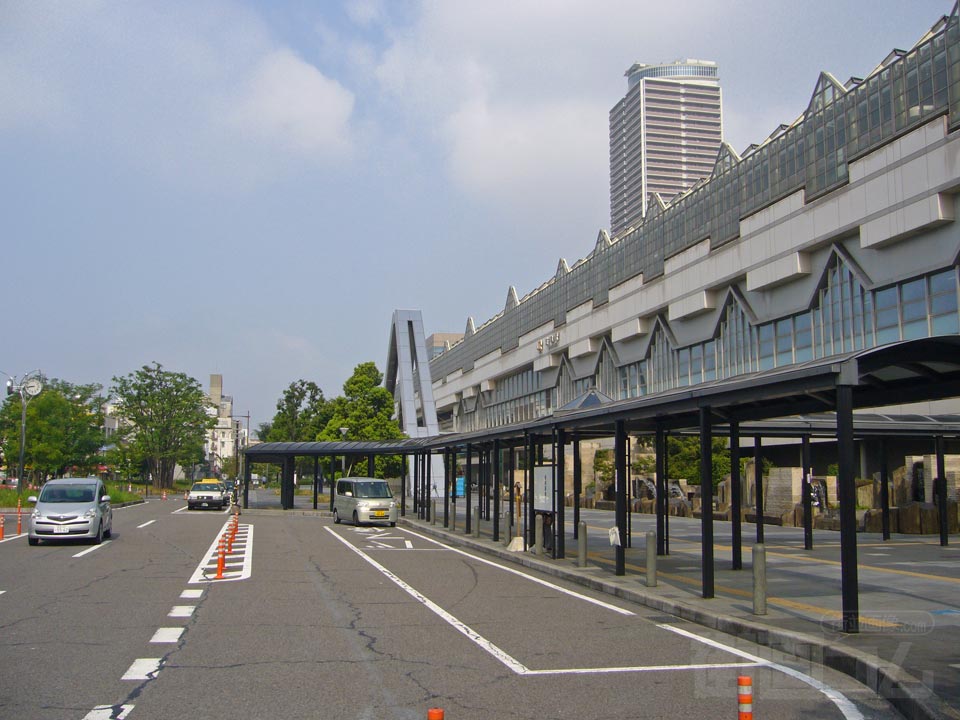JR岐阜駅南口(加納口)前