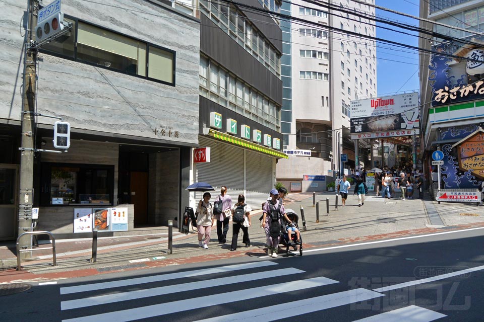 平和通り名店街