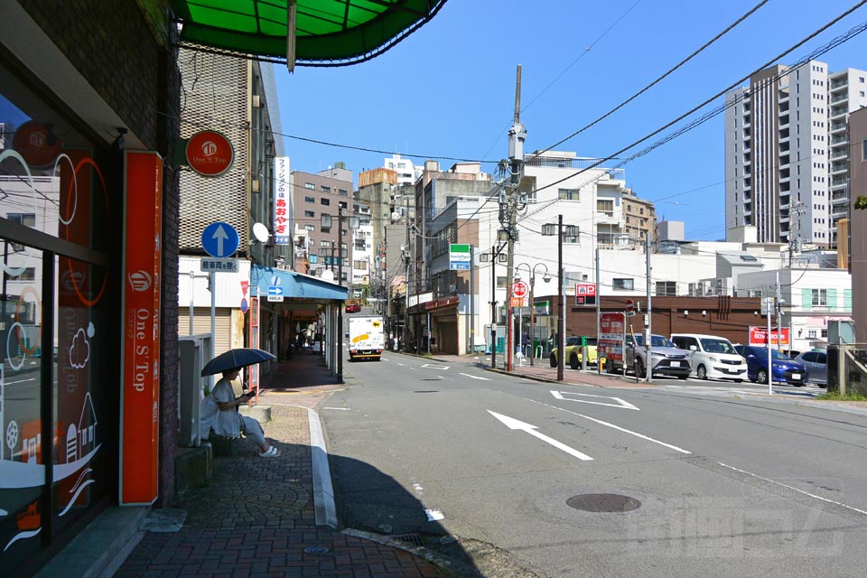 本町商店街バス停