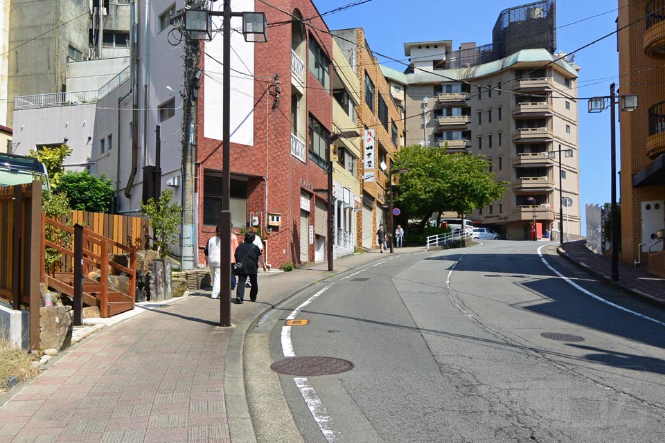 熱海市咲見町