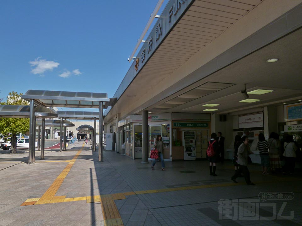 JR袋井駅前
