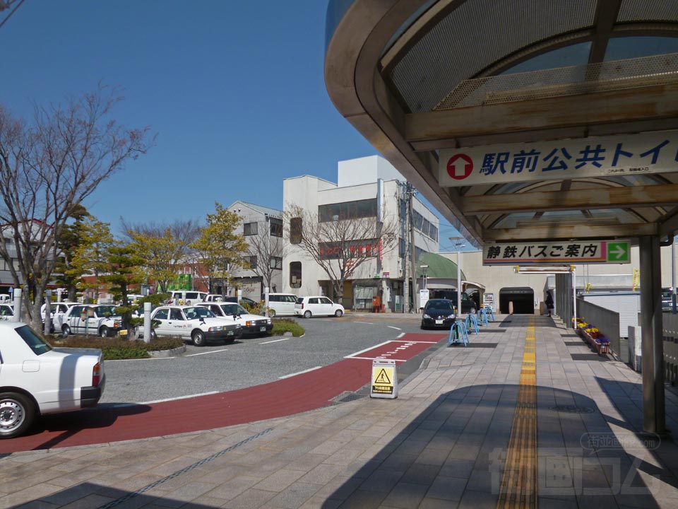 JR袋井駅前