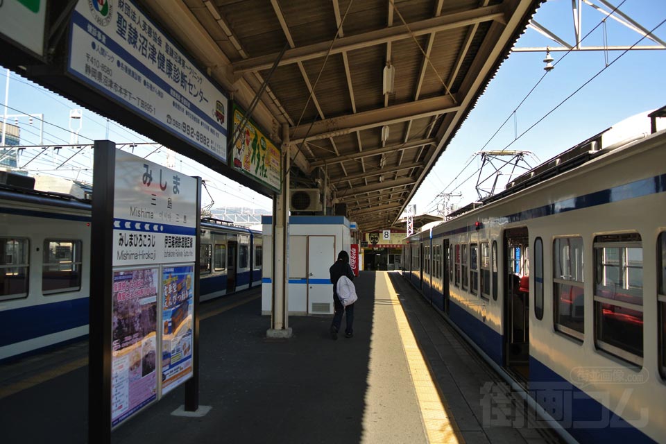 伊豆箱根鉄道三島駅ホーム