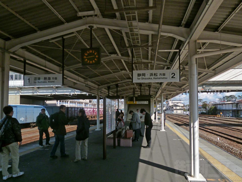 JR吉原駅ホーム(JR東海道本線)