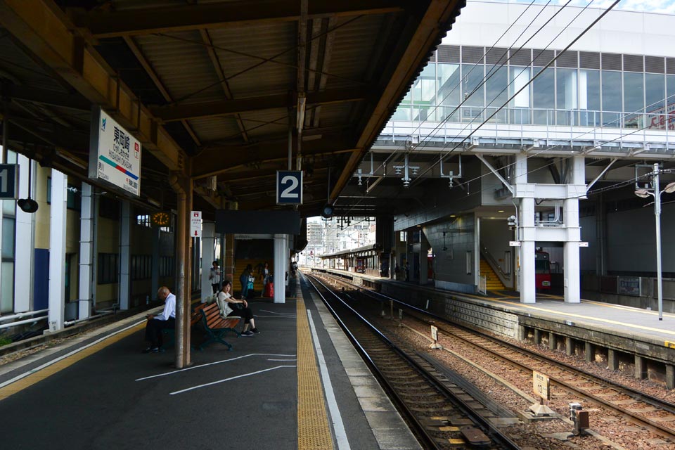 名鉄東岡崎駅ホーム(名鉄名古屋本線)