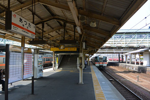 JR熱田駅ホーム(JR東海道本線)