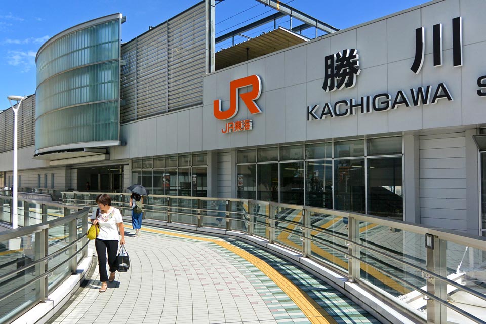 JR勝川駅北口