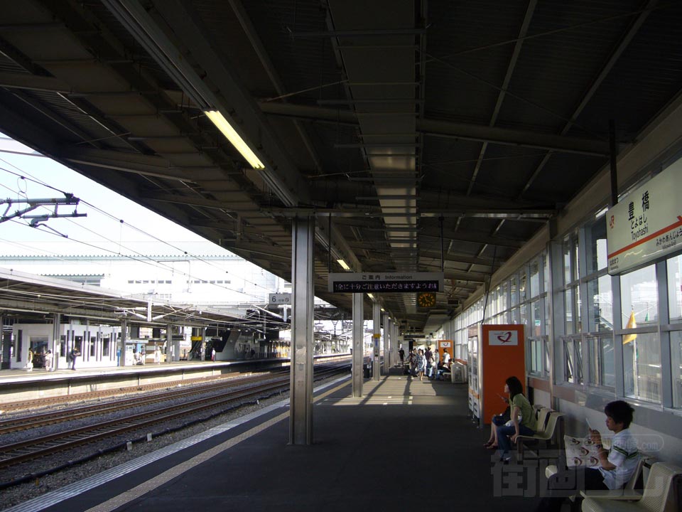 JR豊橋駅ホーム(JR東海道新幹線)