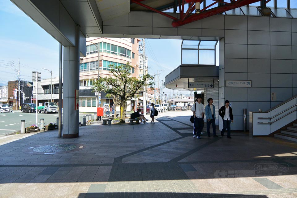 JR豊川駅西口前