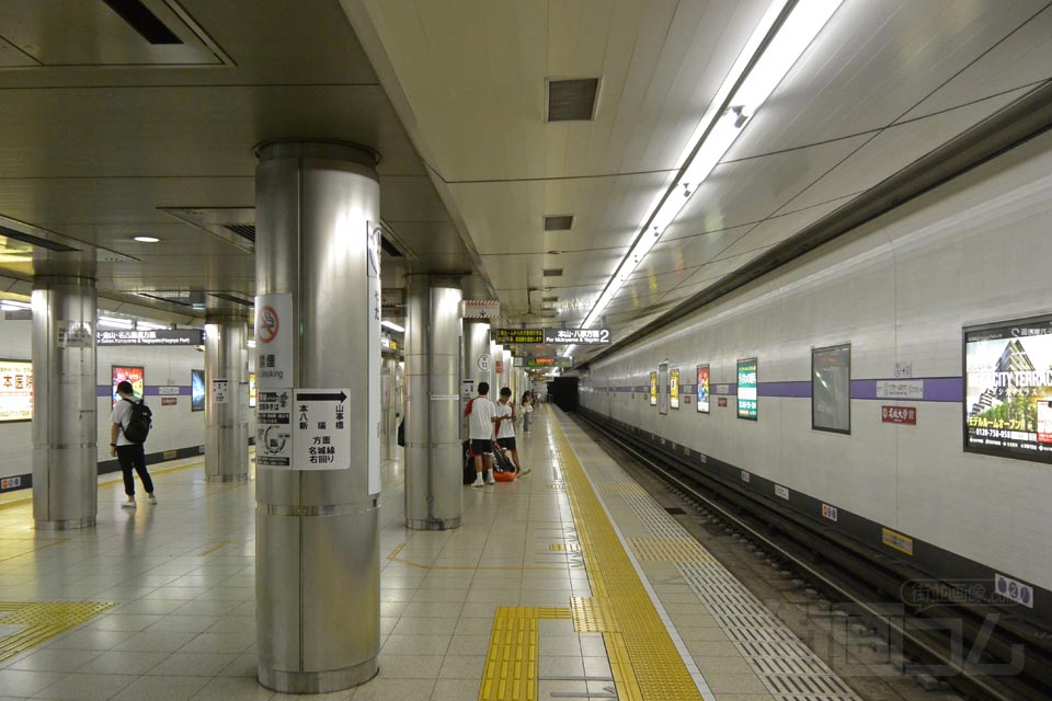 名古屋市営地下鉄ナゴヤドーム前矢田駅ホーム(名城線)