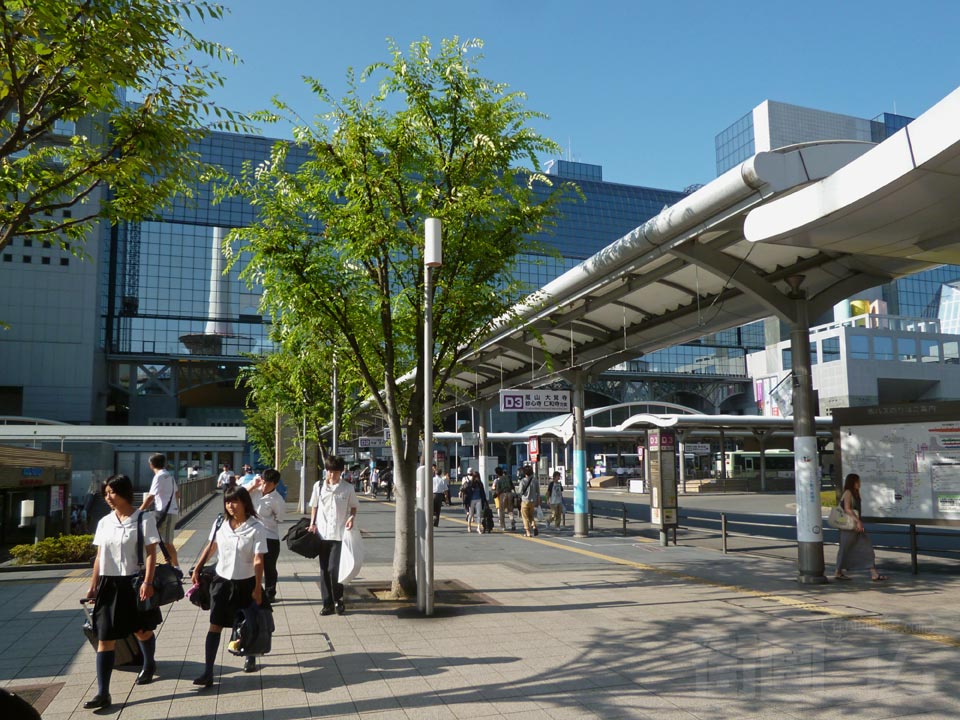 JR京都駅烏丸中央口前
