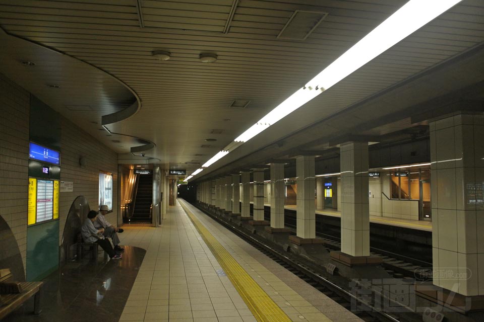 阪神福島駅ホーム(阪神本線)