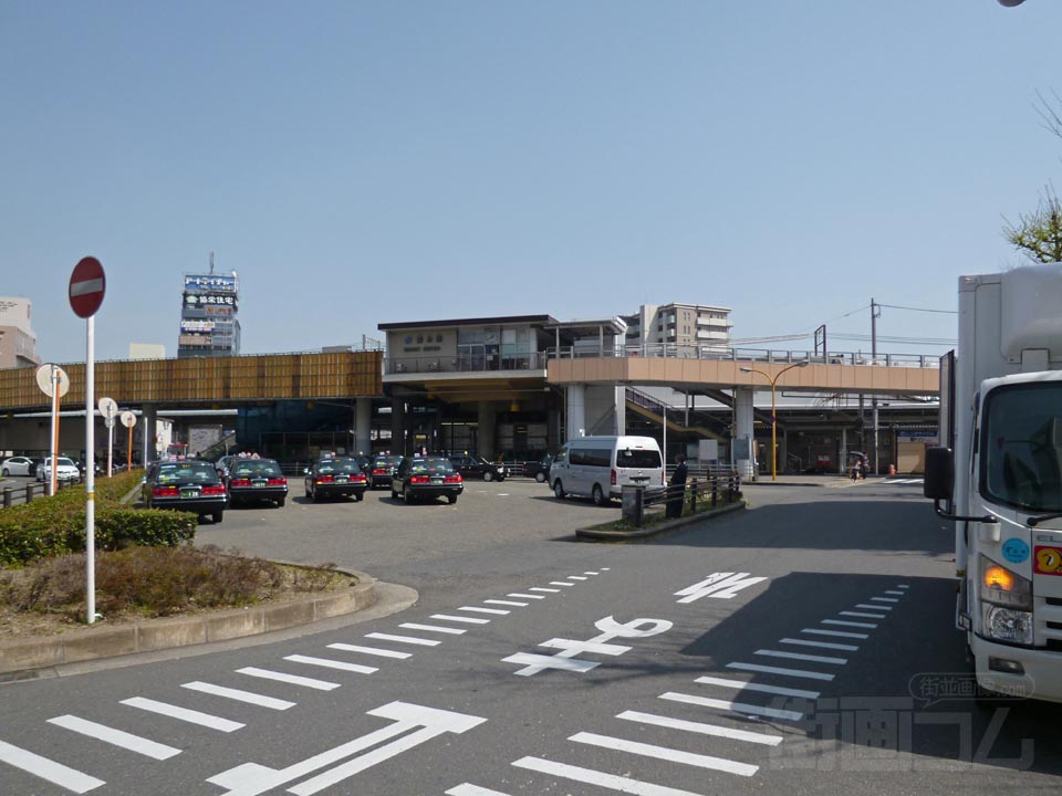 JR茨木駅西口前