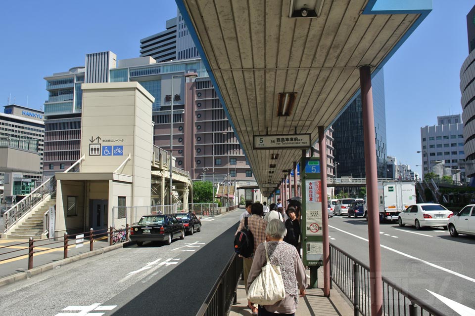 大阪駅前バス停