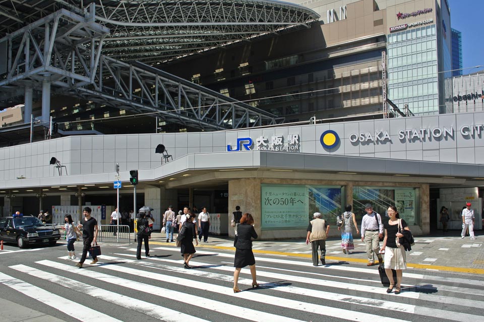 JR大阪駅御堂筋南口