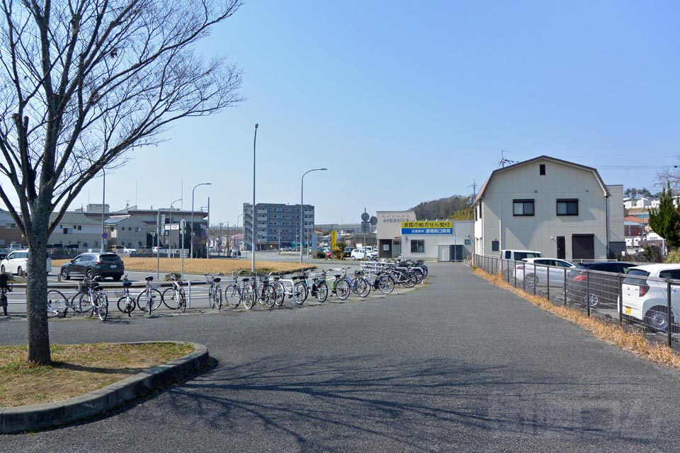 神戸電鉄道場南口駅前